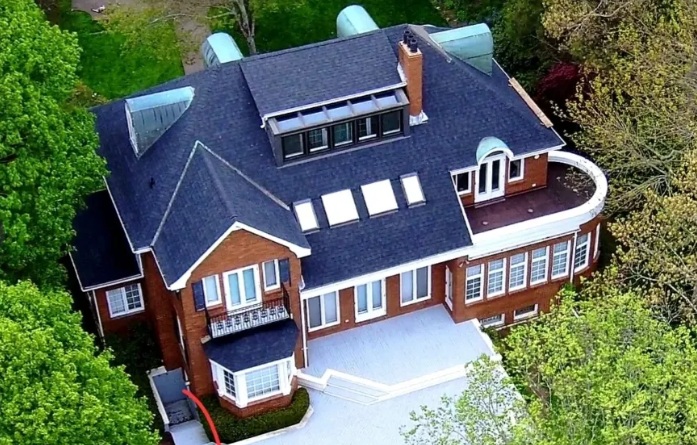 Luxury home roofing